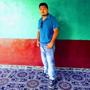 Meet your Posher, Denis